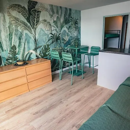 Sea View Apartment, Climatisation Terrace Parking 公寓