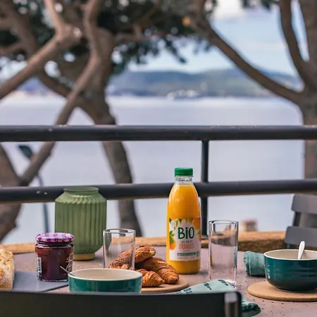 Sea View Apartment, Climatisation Terrace Parking 公寓 圣马克西姆